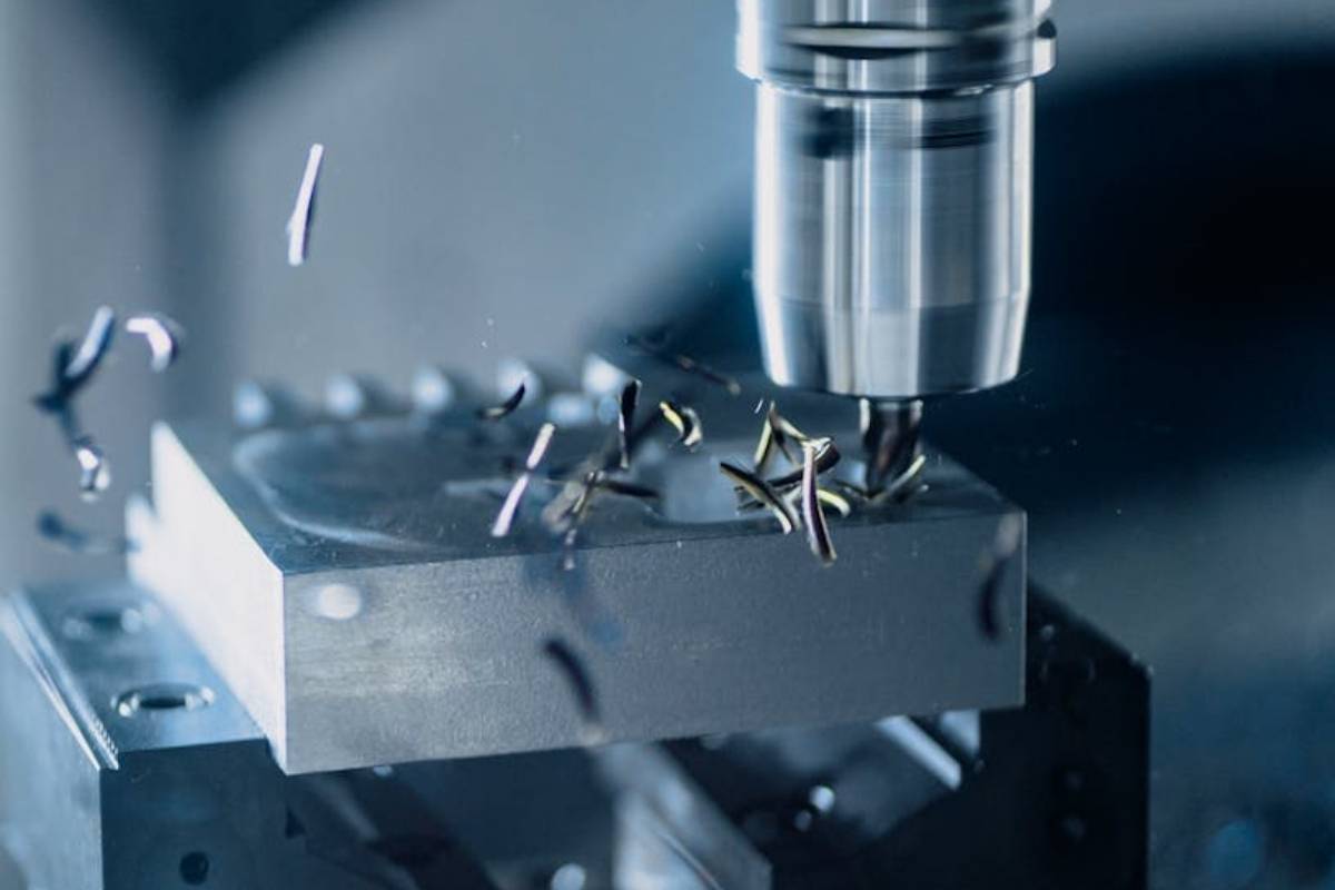 316L stainless steel CNC milling operation with carbide end mill — machined to ±0.005mm at VNcontX HCMC Vietnam